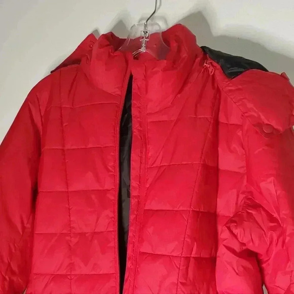 Swiss-Tech  Puffer Down Jacket/Coat Red Full Zip Hooded Sz Small Packable - Picture 7 of 8